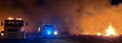 Quema de pastizales y basura provoc� un incendio