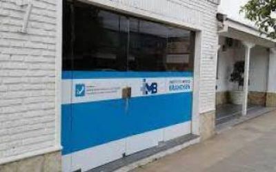 Dos enfermeros de San Vicente con coronavirus: Vuelven a apuntar a la cl�nica de Brandsen donde muri� el padre de Walter Montillo