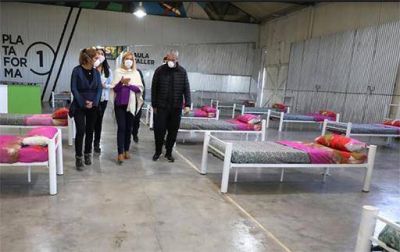 Ferraresi y Magario recorrieron el centro de atenci�n del Parque Municipal La Estaci�n