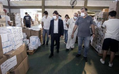 Despu�s del susto, Kicillof recorre el centro log�stico de Ensenada y presenta las ambulancias �recuperadas� 