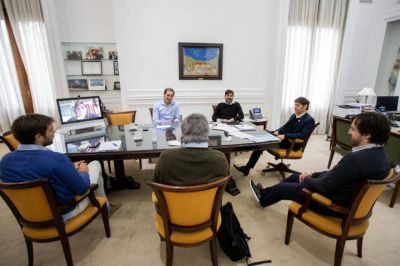 Tras el negativo de Kicillof, Garro vuelve a la actividad