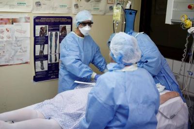 Pacientes graves con coronavirus en Chicago est�n respondiendo a un tratamiento con el antiviral remdesivir
