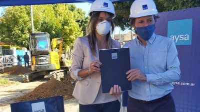 Galmarini recorri� una obra con M�ndez y firm� convenio para realizar seis m�s en San Miguel