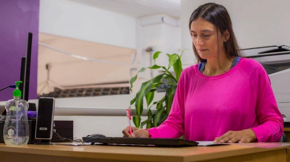 El Municipio de Campana lanza el programa �Ac� Estoy� para ayudar a los adultos mayores