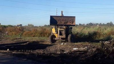 Moreno: Comenz� la limpieza del Camino de la Ribera
