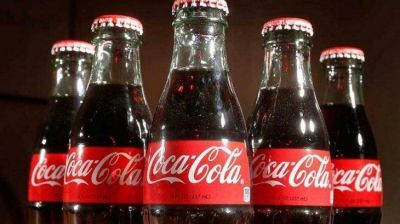 Coca-Cola, en crisis: sin restaurantes, cines, ni recitales, caen 25% sus ventas