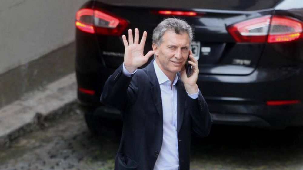Macri reaparece en el Congreso para ordenar la interna del PRO