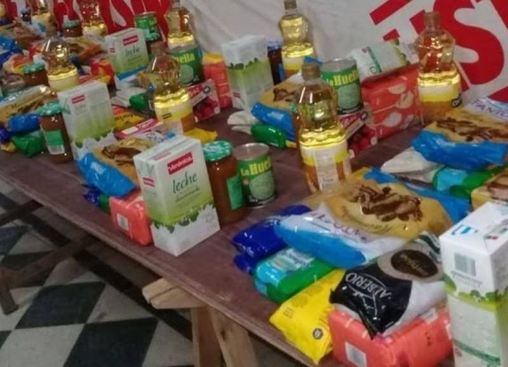 La Juventud Radical de Berisso entreg donaciones de alimentos en distintos barrios
