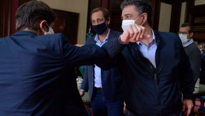 Fondos insuficientes para afrontar sueldos en La Plata, los temas que tocaron Kicillof y Garro