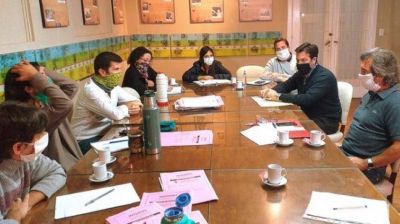 Rojas define con concejales la flexibilizaci�n de la cuarentena