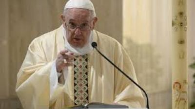 El Papa reza por las familias en crisis y por la conversi�n de los usureros que las amenazan