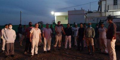 Despiden a seis empleados del Frigor�fico Lobos y hay manifestaciones en contra del lugar
