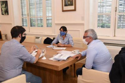 En distrito peronista, bajan proveedores y salarios pol�ticos para hacer frente a la crisis