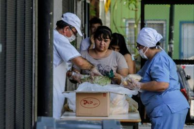 Ciudad: proponen una tarjeta alimentaria para reemplazar los bolsones de comida de las escuelas 