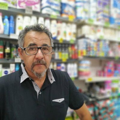 Almacenes de todo el pa�s denuncian que la industria alimenticia remarca los precios