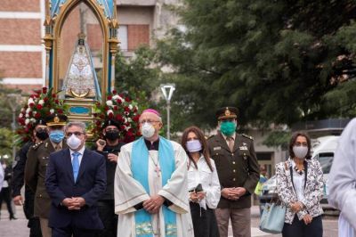 Solemne procesi�n de la Virgen del Valle, sin fieles y por las redes
