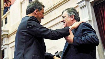 Diputados opositores se enfrentan a Negri pero crece el enojo con Massa: 
