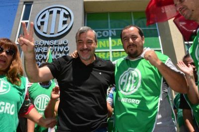 ATE - R�o Negro logr� el pago �ntegro de salarios tras reunirse con la gobernadora