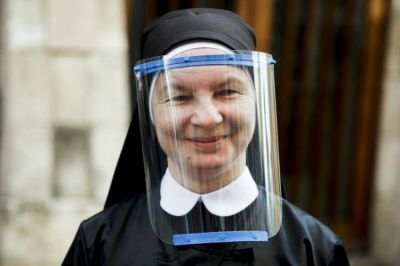 M�s de 3000 religiosas ayudan a los necesitados durante la pandemia