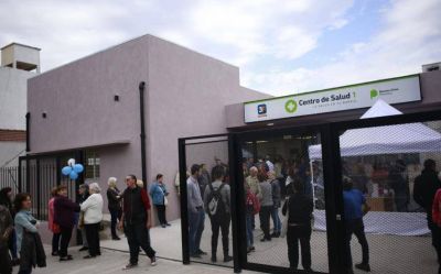 Trabajadores de la salud primaria le reclaman a Gin�s ser incluidos en el bono de $20 mil 
