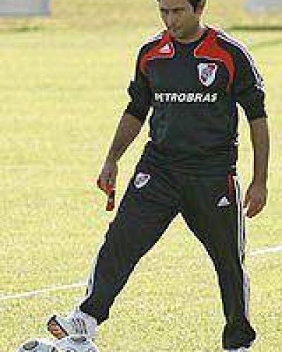 Astrada patea el tablero