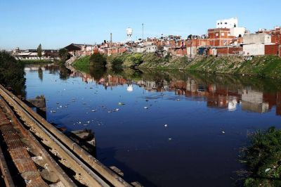 Con la excusa del coronavirus, el Gobierno porte�o reconoci� que fren� los operativos contra el dengue en la 21-24 