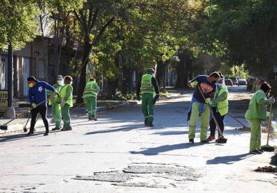 El Municipio realiz� un masivo operativo de limpieza en el macro y micro centro