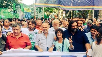 Coronavirus en Argentina: El Gobierno suspendi� las elecciones en los sindicatos y prorrog� los actuales mandatos