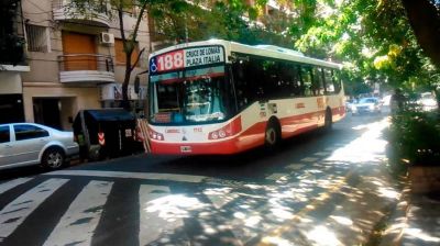 Paro en la l�nea 188 por una salvaje agresi�n a un chofer: lo acuchillaron en la cara