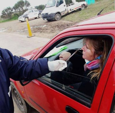 Nuevos controlos en los retenes de acceso a General Alvarado