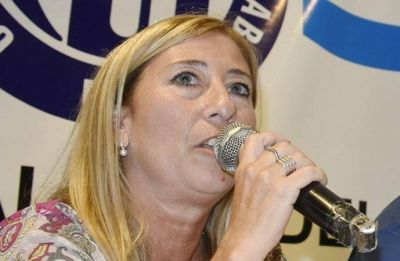 Docentes Privados denunciaron al Colegio FASTA por el pago desdoblados de los salarios