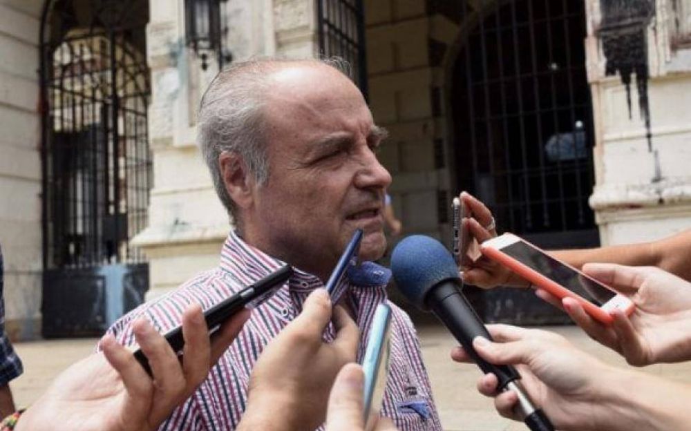 Miguel Daz apunt contra la CGT por acordar con la UIA una rebaja salarial a trabajadores suspendidos 