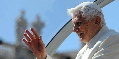 Benedicto XVI: «La sociedad moderna está formulando un credo anticristiano»