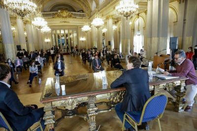 La Legislatura porte�a aprob� la Ley de Emergencia Econ�mica