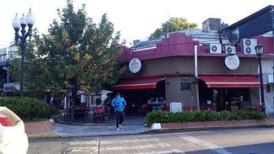 Comerciantes defienden la baja de salarios: 