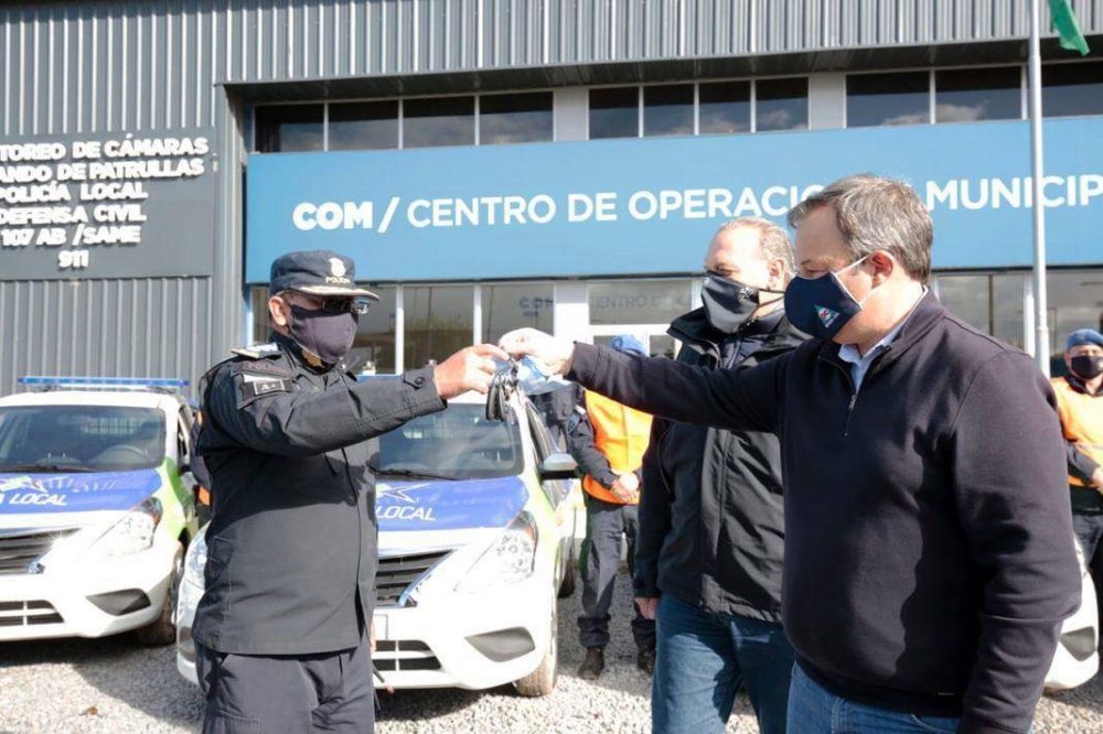 Suman 15 motos y m�viles policiales para la prevenci�n del delito en Brown