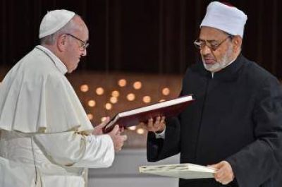 Musulmanes y cristianos, y las respuestas positivas al Alto Comit� para la Fraternidad Humana