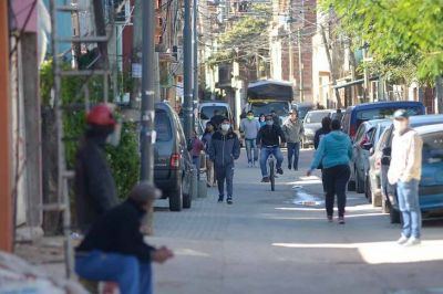 Villas porte�as: Naci�n debi� intervenir ante la explosi�n de los contagios