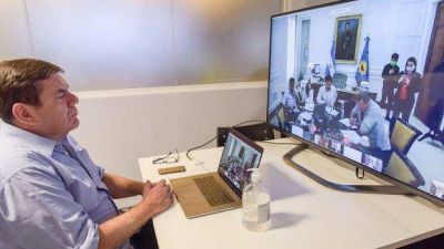 Deuda: Kicillof recibi� el apoyo de Montenegro y todos los intendentes