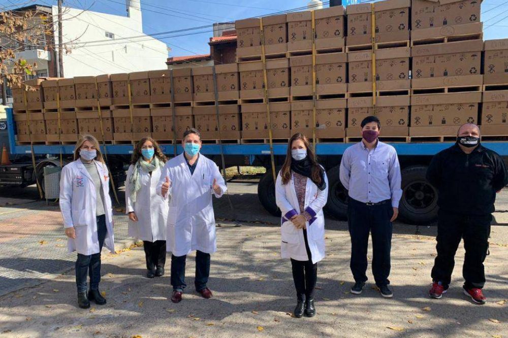 La Provincia sum� 240 camas de terapia intensiva y m�s de 90 respiradores: Mir� los que llegaron a zona oeste