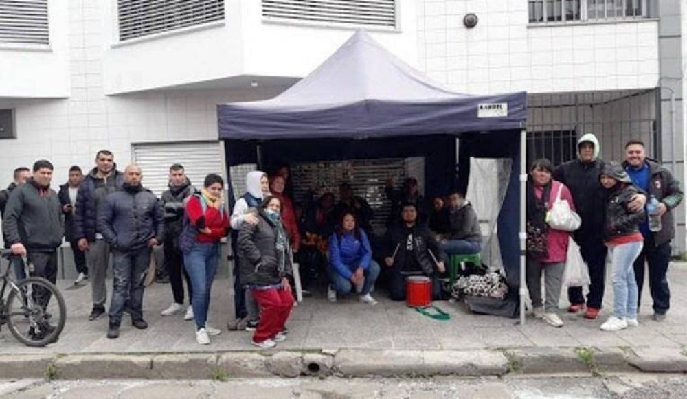 CTA Matanza: Urgente  desalojo en la puerta de La NIRVA