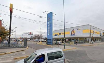 Tras el contagio de un trabajador de Walmart San Justo, desde Comercio tildaron a la cadena de �insensible, imprudente e inhumana�