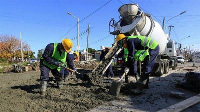 El Municipio reinici� las obras de pavimentaci�n en el l�mite con Lomas de Zamora