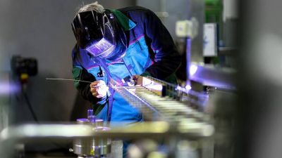 El uso de la capacidad instalada de la industria baj� a 51,6% en marzo cuando comenz� la cuarentena