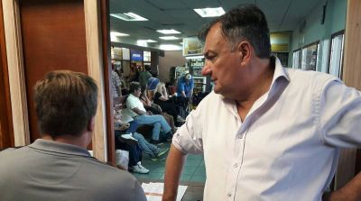 En medio de la crisis sanitaria, Bariloche le recort� los salarios a los municipales