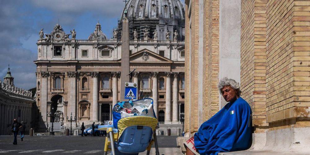 �El Vaticano, en bancarrota? �Esto no es una empresa, el dinero es para la misi�n�