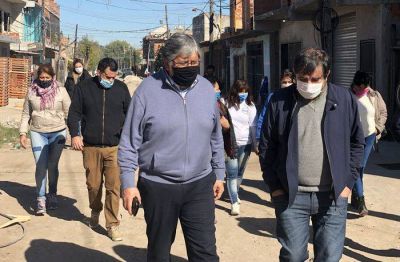Fernando Moreira visit� los espacios comunitarios del barrio Costa Esperanza