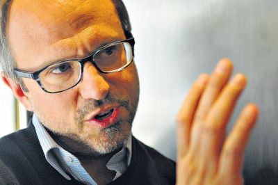 Valenzuela asegur� que si la Capital tiene m�s casos que la provincia es porque hace m�s testeos