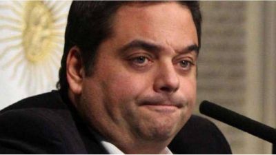 Ampli�n denuncia contra la 