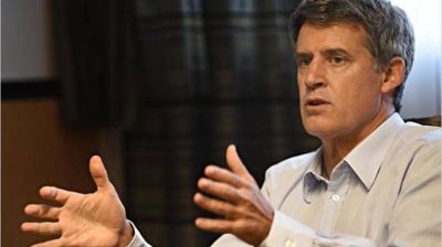 Prat-Gay se defendi� de la cr�tica de Alberto y volvi� a pedir 